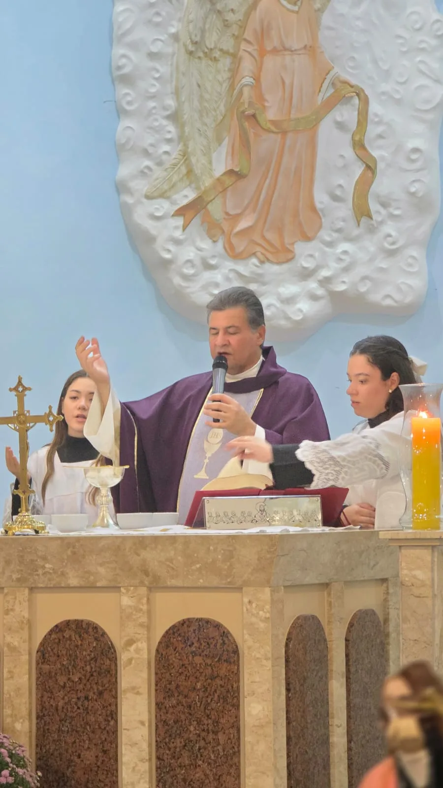 Gratidão e Fé: Padre Alcides Andreatta preside Missa do Jubileu de 70 Anos