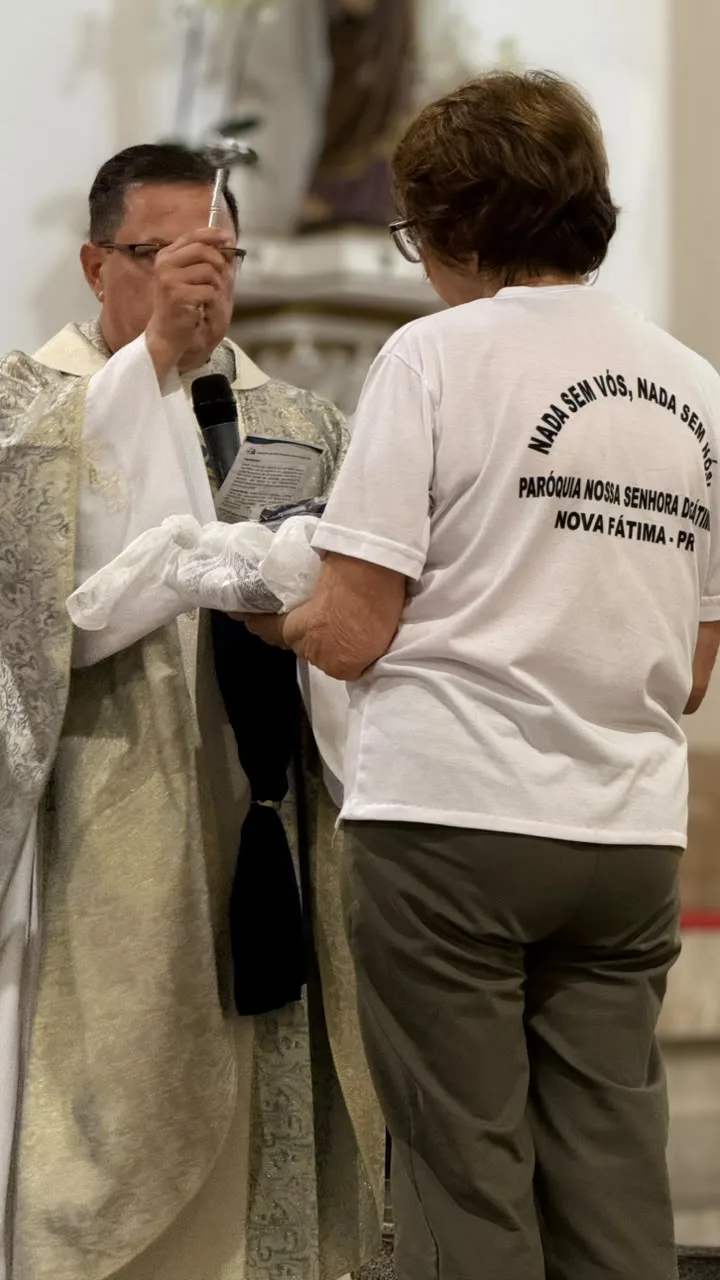 Fé e Devoção: Santuário Celebra a Entrega do Lenço às Missionárias da Mãe Rainha